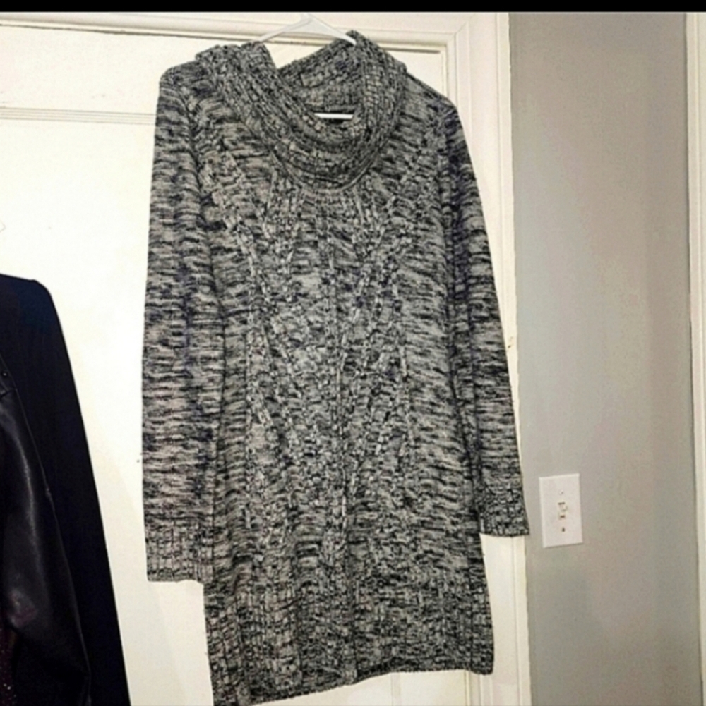 Alyx size L sweater.  Fits like a 2x